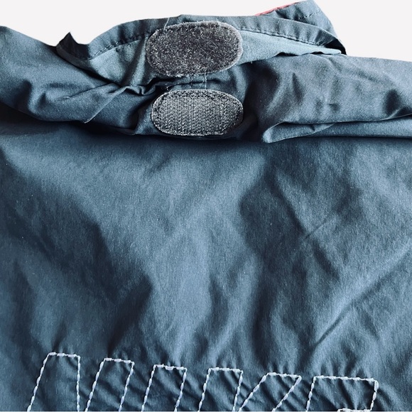 Nike Boy’s Hooded Lightweight Windbreaker Jacket size 4T Red & Grey - Picture 7 of 11